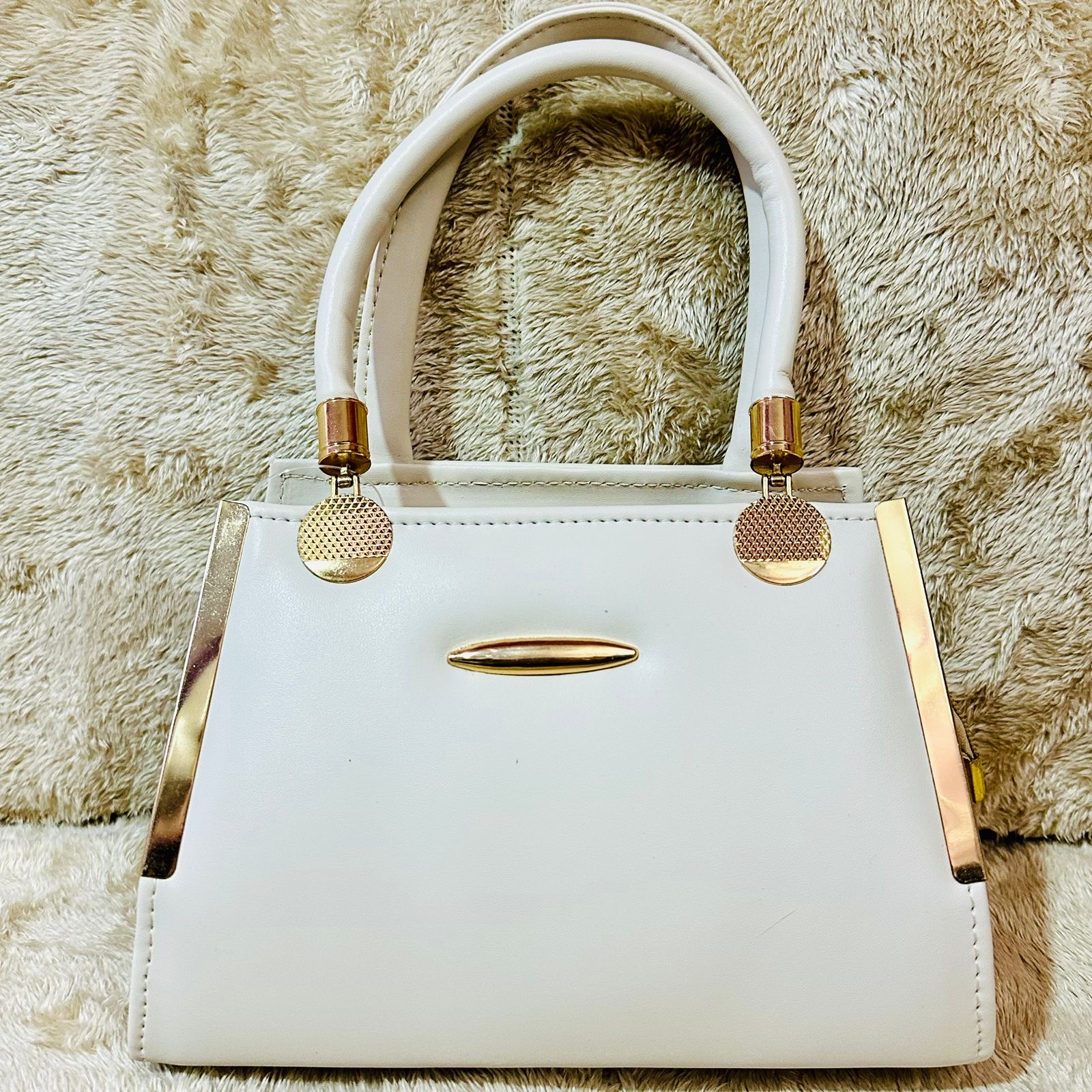 Korean beige Gold handbag