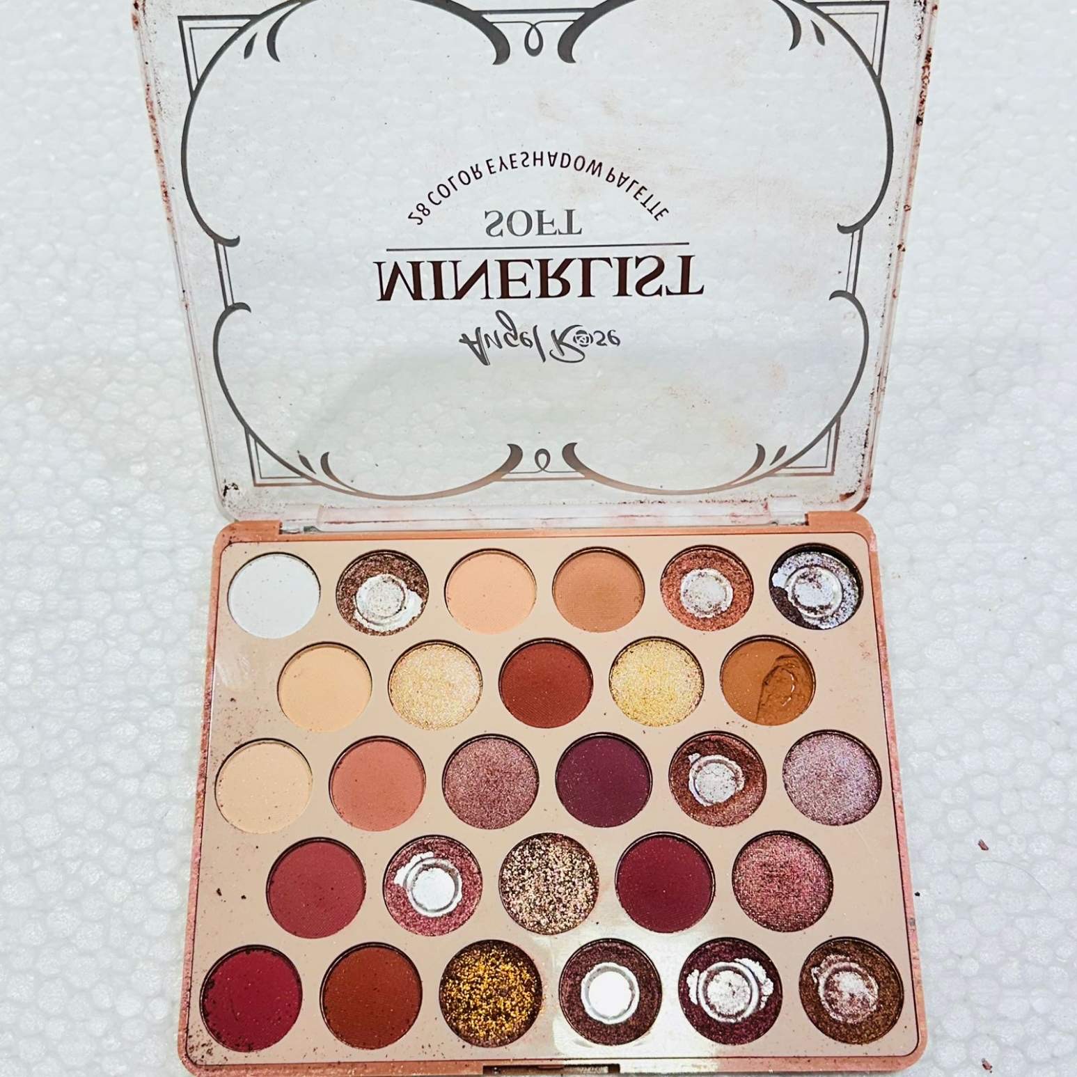 Angelrose big nude eyeshadow broken